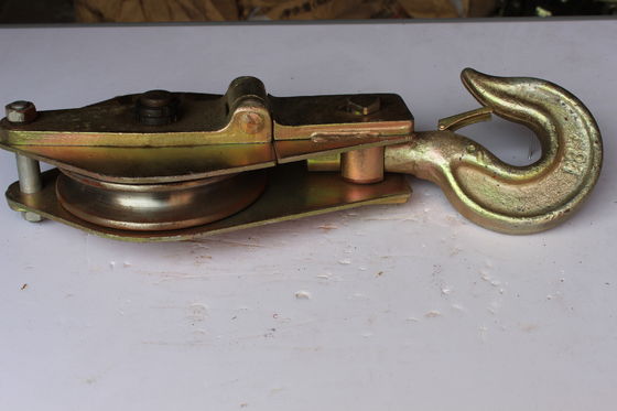 kupować 5T 8T Ciężkie włókna stalowe Snatch Block Single Sheave Galvanized Opcjonalnie do montażu wieży linii przesyłowej online manufacture
