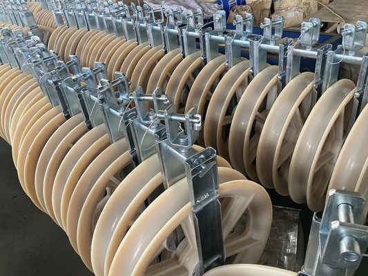 kupować Blok krążka kablowego o dużej średnicy 822 mm do ciężkich obciążeń z nylonowym kołem do budowy napowietrznych linii energetycznych online manufacture