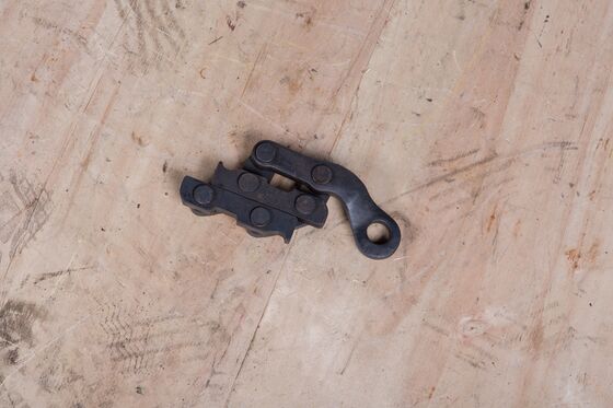 kupować High-Strength Cable Pulling Grip with 12 KN Rated Load for 16-50mm2 Wire Rope Tensioning online manufacture