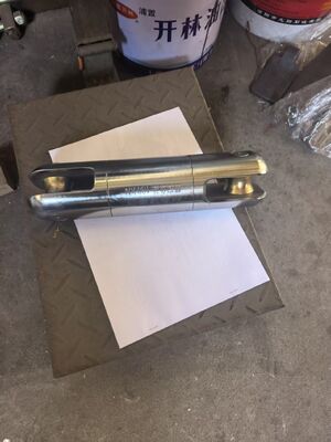 kupować Heavy-Duty 8 Ton Swivel Wire Rope Connector with High-Strength Alloy Steel and Anti-Twist Swivel Design online manufacture