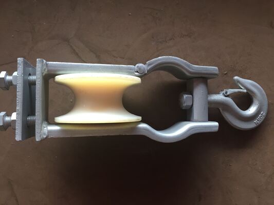 kupować Uniwersalna rolka do wciągania przewodów na ramieniu poprzecznym z hakiem i rozmiarem koła 120x58mm do wciągania przewodów linii przesyłowych online manufacture