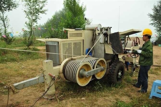 Narzędzia do naciągania linii przesyłowych Ściągacz hydrauliczny 250KN Ściągacz przewodów z silnikiem wysokoprężnym Cummins 261KW